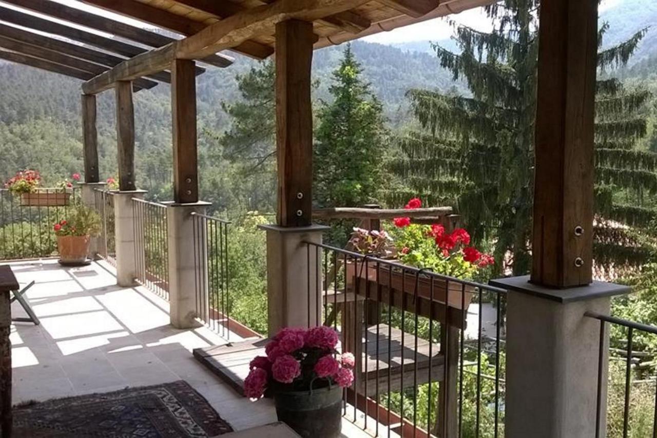 Agriturismo Di Charme E Ristorante Stallato Il Filo Di Paglia Carro Exterior foto